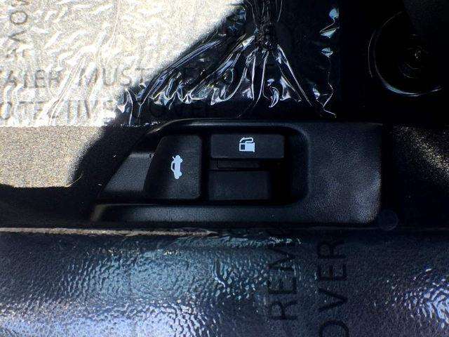 2017 Toyota Camry SE 4dr Sedan